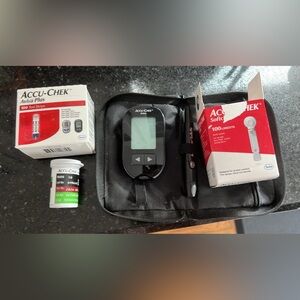Accu-Chek Aviva Accu-Check Blood Glucose Monitor, test Strips, and Lancets